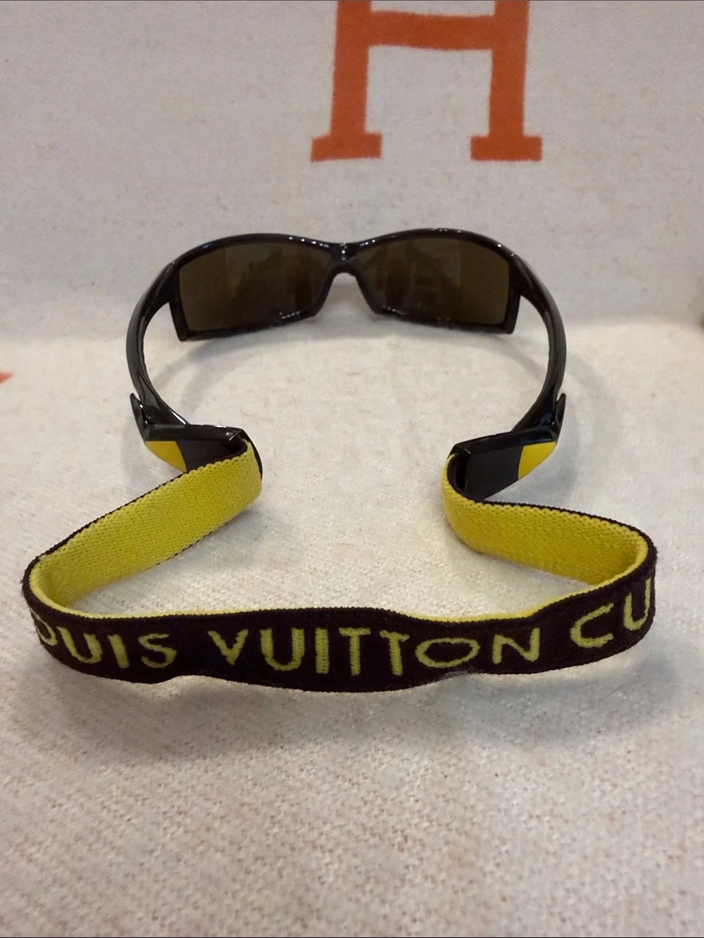 Louis Vuitton Cup Y2K Wrap Sunglasses Set Original Mint Condition M80659